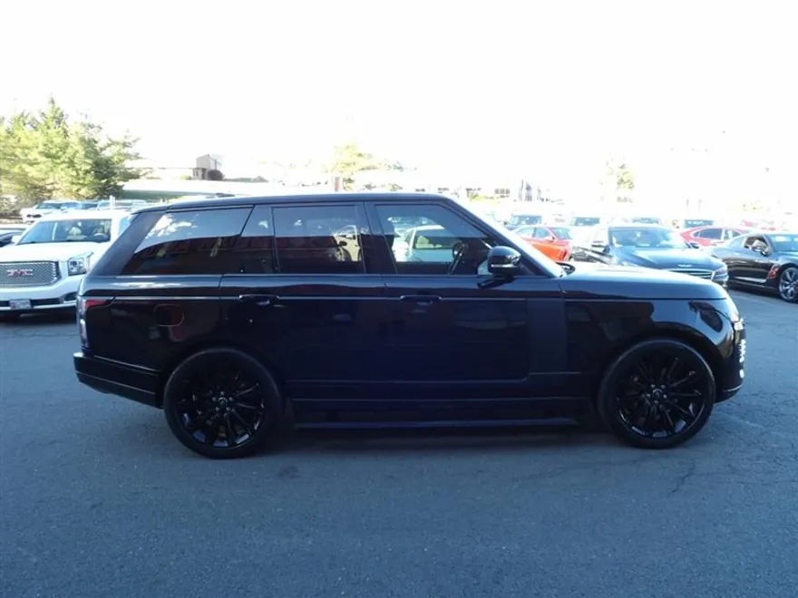 2018 Land Rover Range Rover HSE photo 8