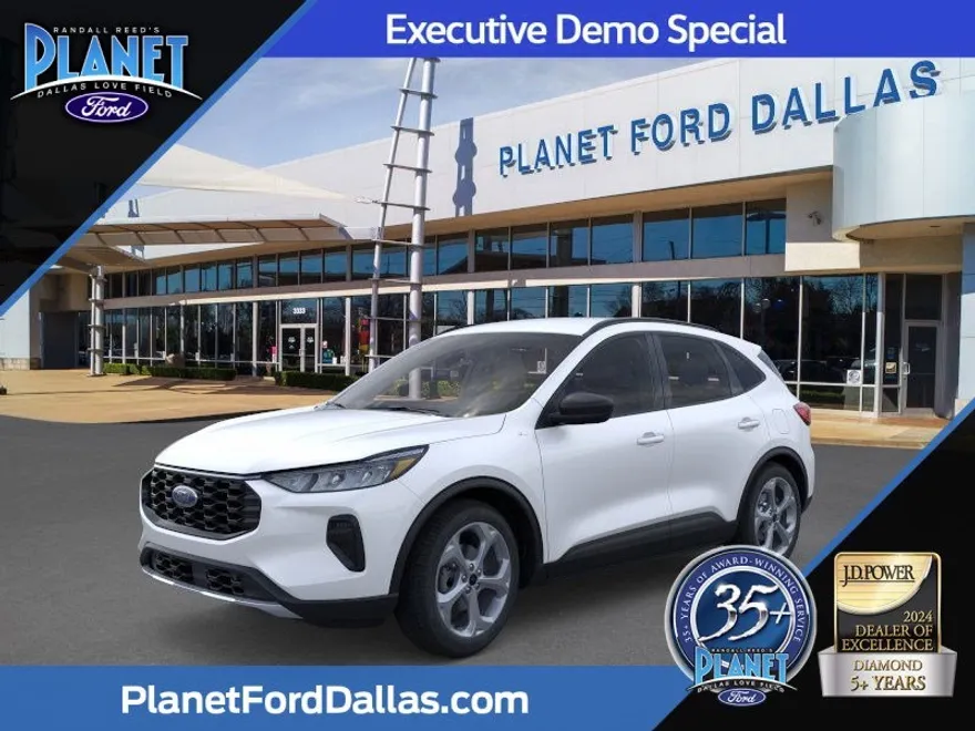2025 Ford Escape ST-Line photo 1