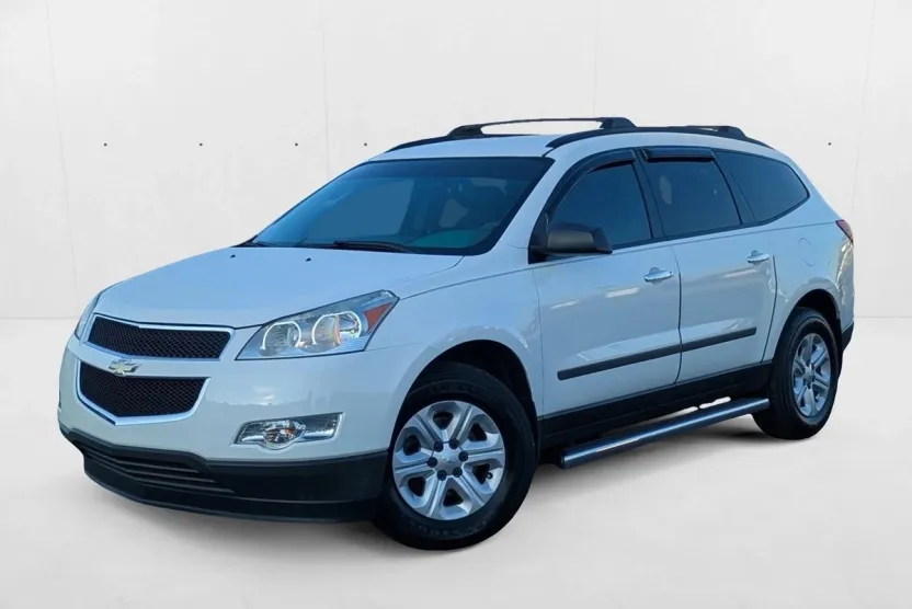 2012 Chevrolet Traverse LS photo 1