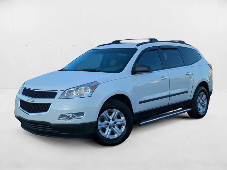 2012 Chevrolet Traverse LS photo 1