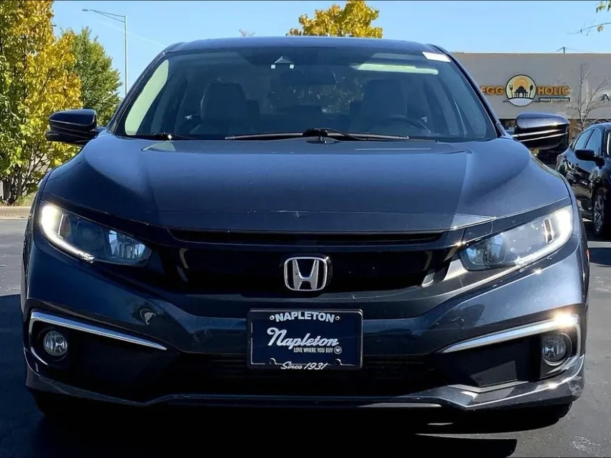 2019 Honda Civic EX photo 1