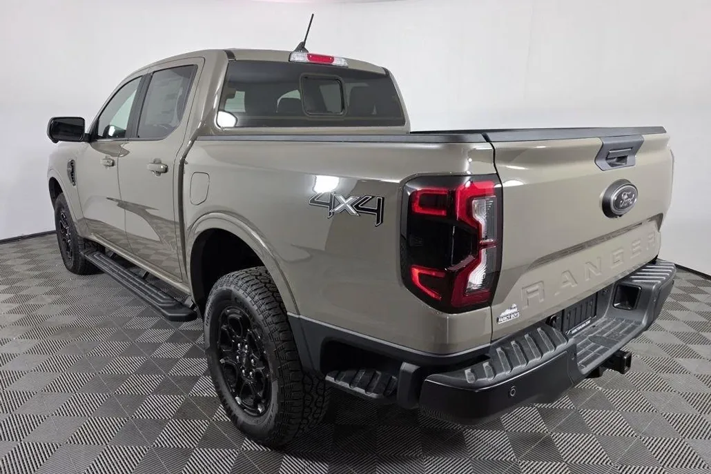 2025 Ford Ranger Lariat photo 1