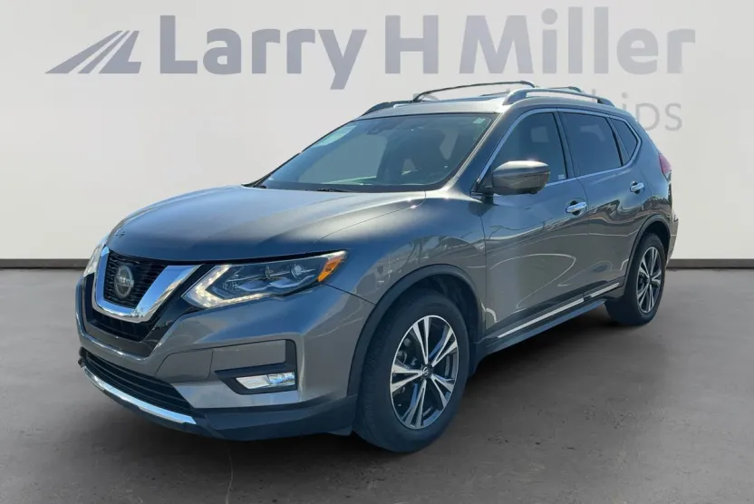 2018 Nissan Rogue SL photo 1
