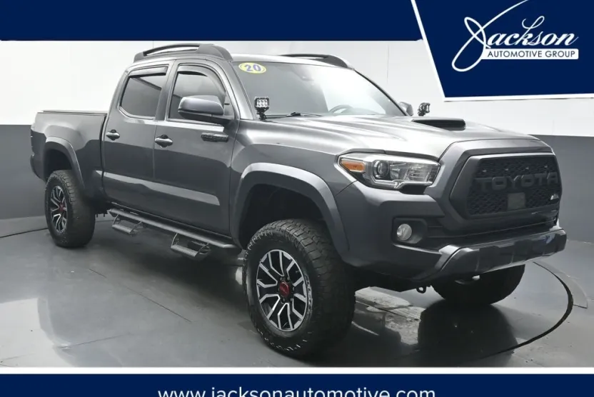 2020 Toyota Tacoma TRD Sport V6 photo 1