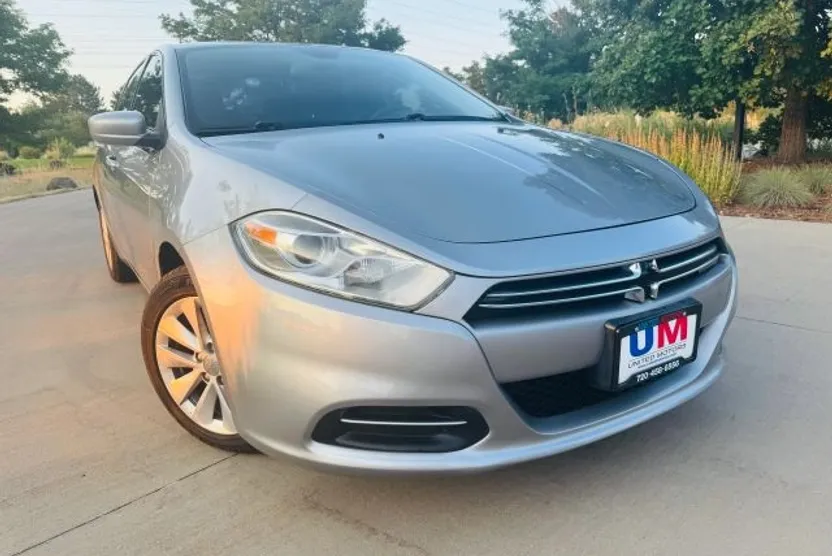 2016 Dodge Dart SE Aero photo 1