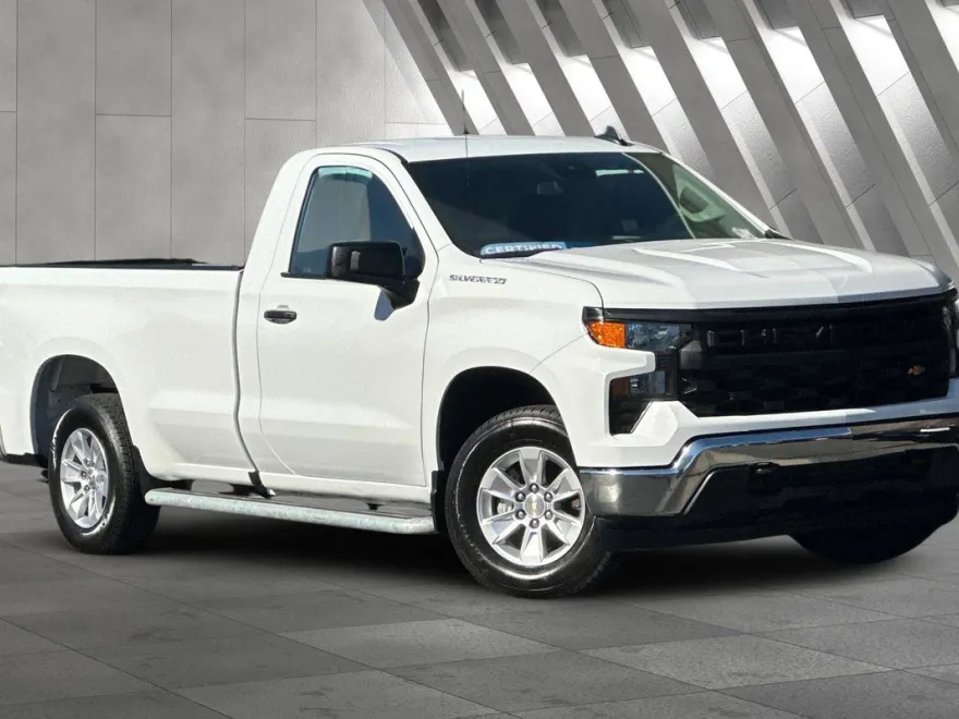 2024 Chevrolet Silverado 1500 photo 1