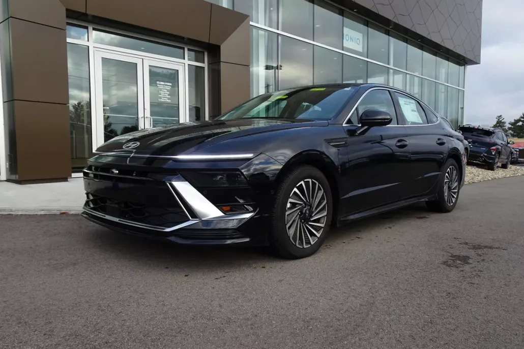 2024 Hyundai Sonata Hybrid Limited photo 1