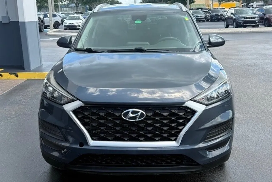 2021 Hyundai Tucson Value photo 1