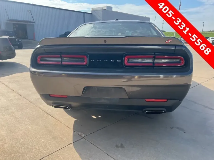 2022 Dodge Challenger GT photo 1