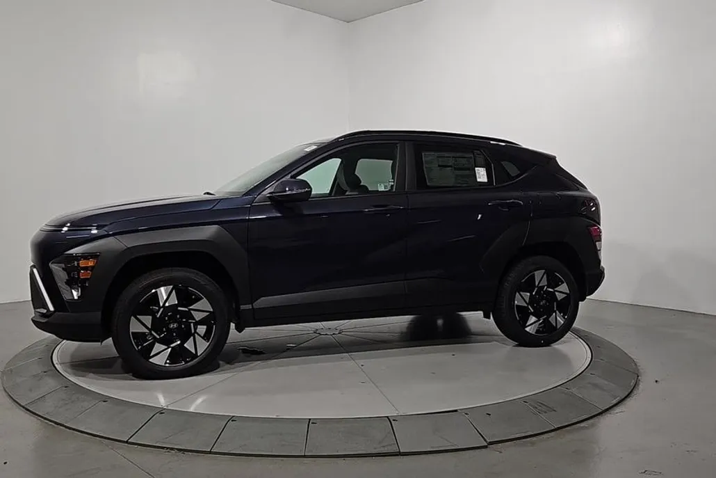 2025 Hyundai Kona SEL photo 1