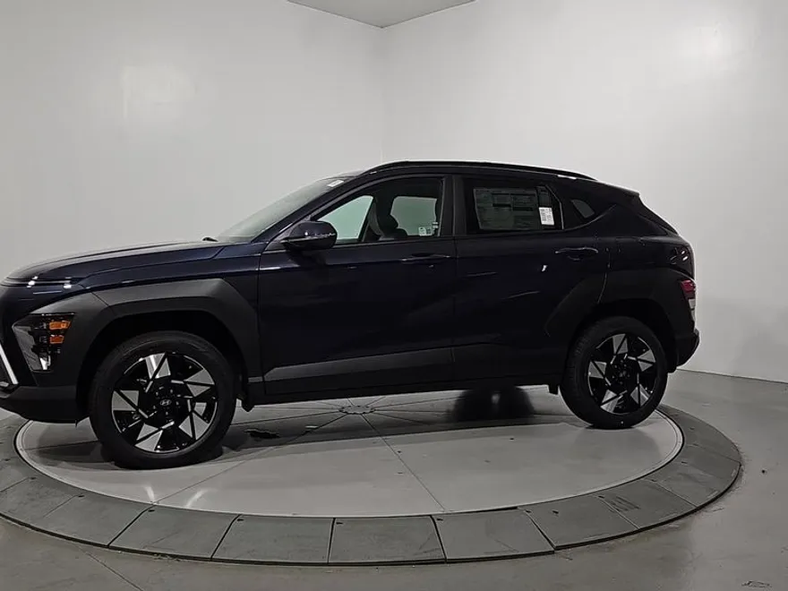 2025 Hyundai Kona SEL photo 1