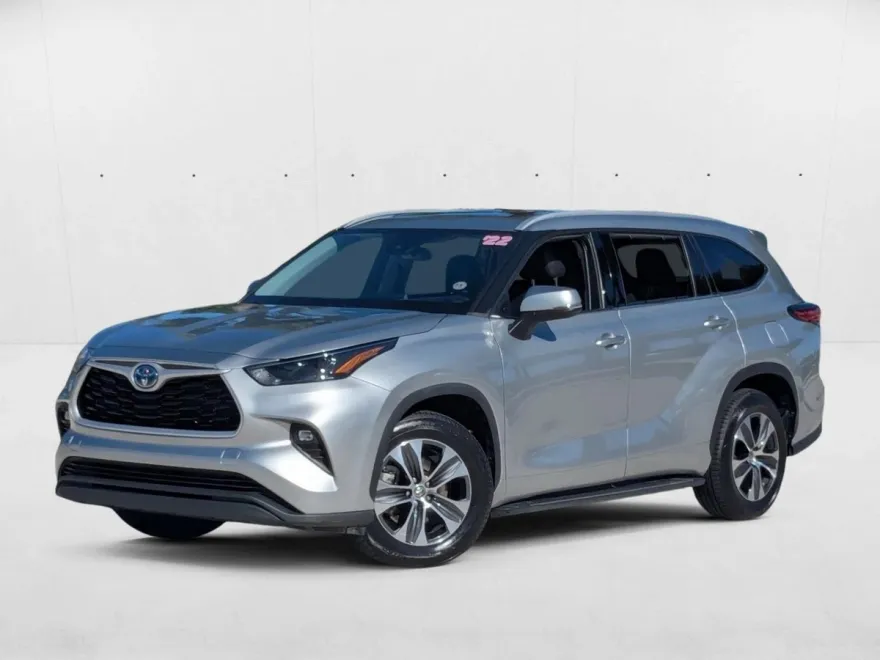 2022 Toyota Highlander Hybrid XLE photo 1