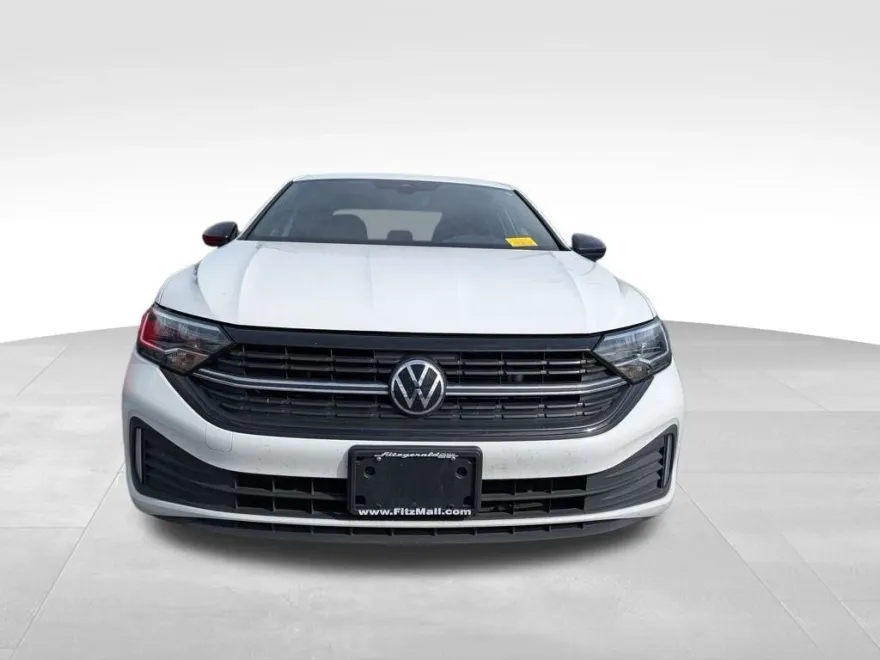 2023 Volkswagen Jetta 1.5T Sport photo 1