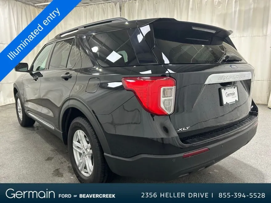 2021 Ford Explorer XLT photo 1