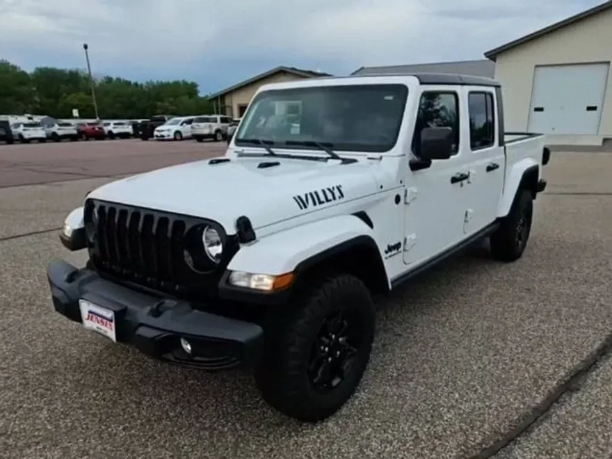 2021 Jeep Gladiator Willys photo 1