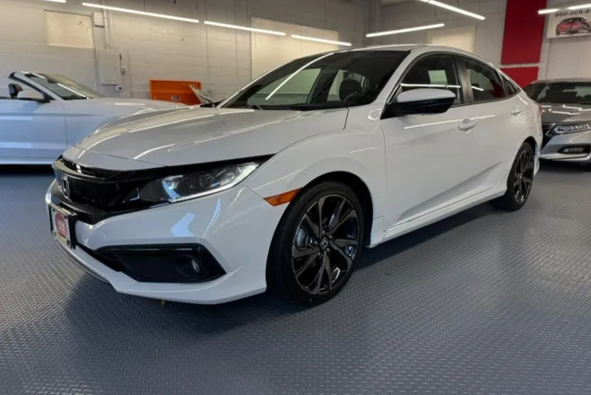 2021 Honda Civic Sport photo 1
