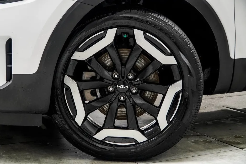 2023 Kia Telluride EX photo 1