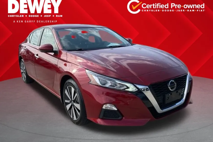 2022 Nissan Altima 2.5 SV photo 1
