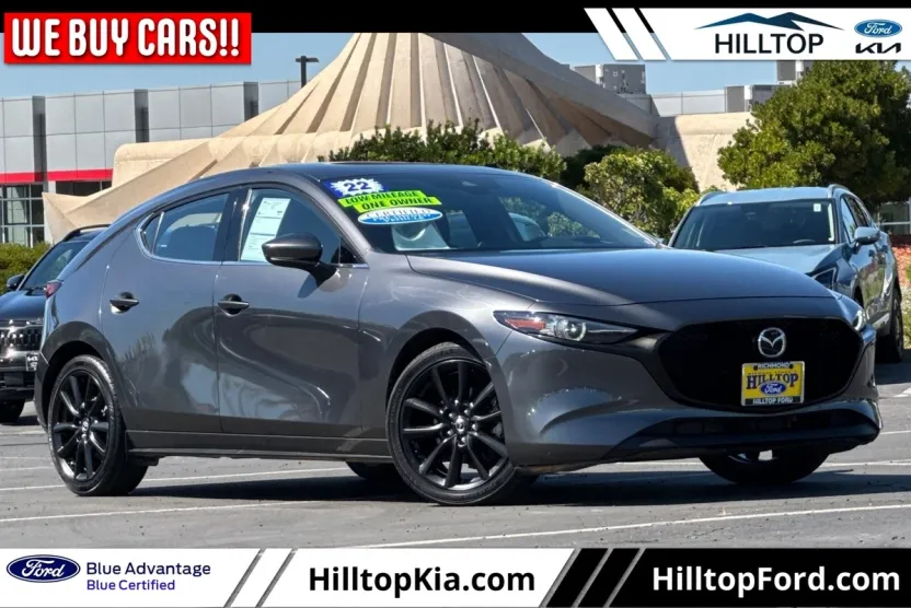 2022 Mazda Mazda3 Premium Hatchback photo 1
