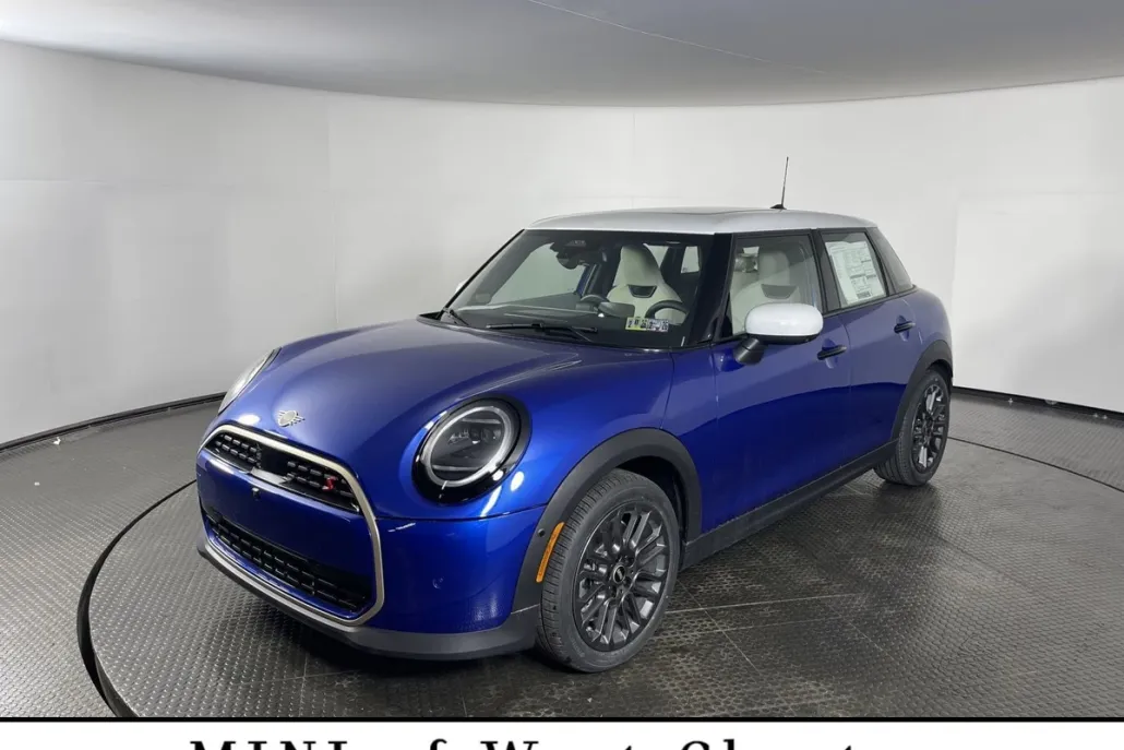 2025 Mini Cooper 2 Door S Hardtop Iconic photo 1