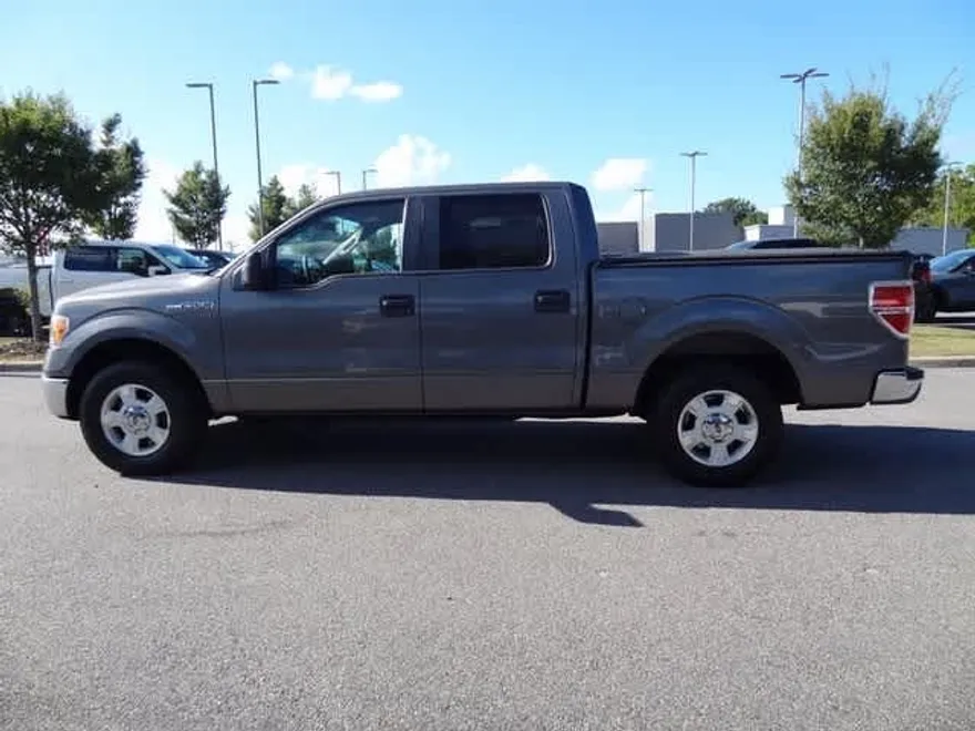 2013 Ford F-150 XLT photo 1