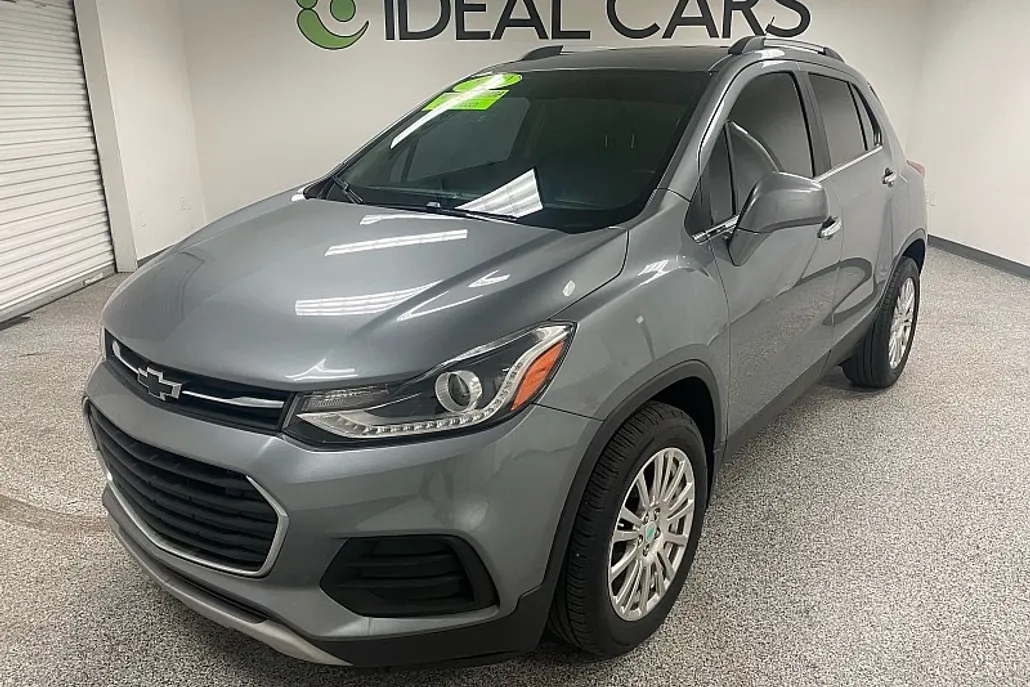 2020 Chevrolet Trax LT photo 1