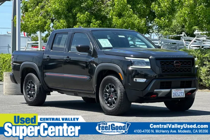 2023 Nissan Frontier PRO-X photo 1