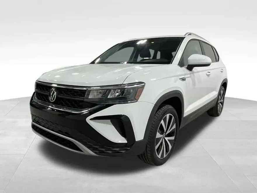 2022 Volkswagen Taos SE photo 1