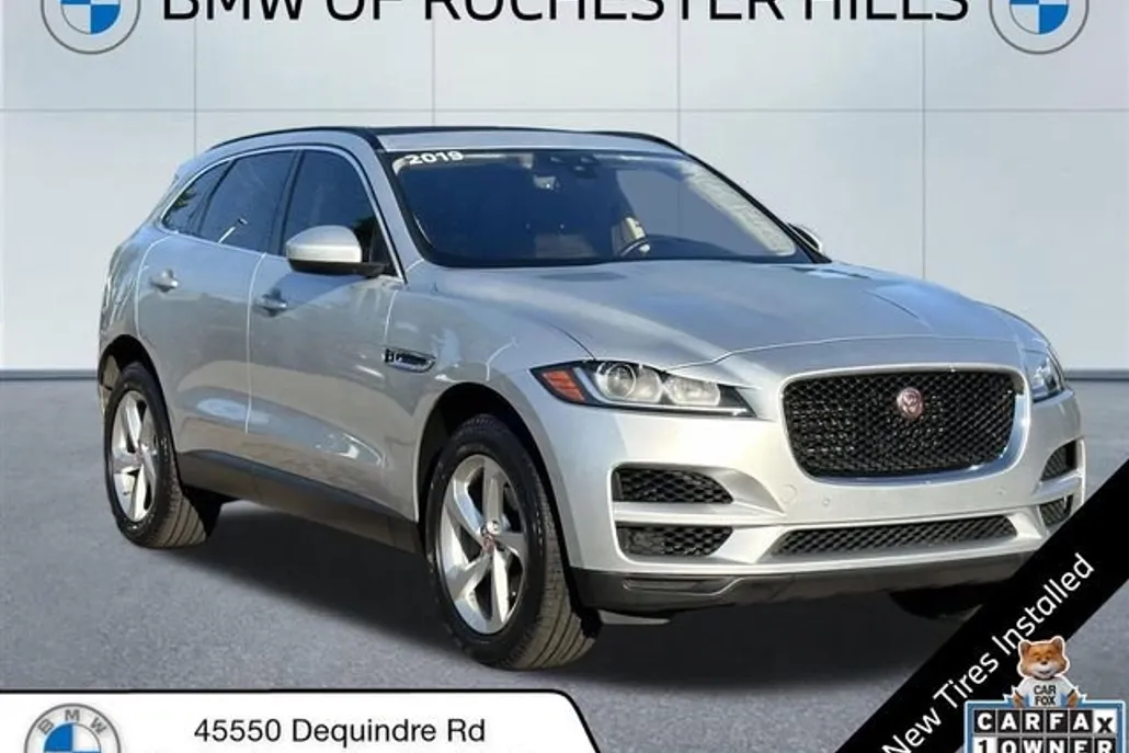 2019 Jaguar F-PACE Premium photo 1
