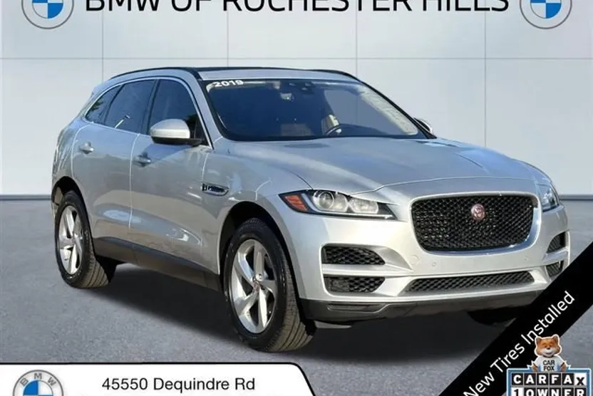 2019 Jaguar F-PACE Premium photo 1