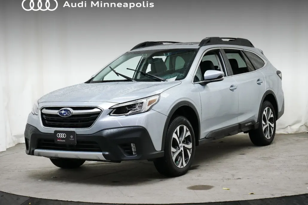 2022 Subaru Outback Limited photo 1