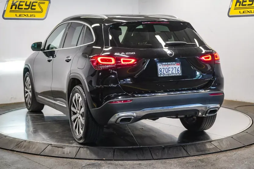 2022 Mercedes Benz GLA 250 4MATIC photo 1