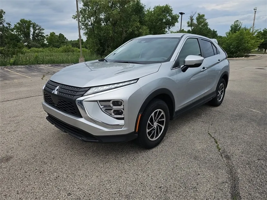 2023 Mitsubishi Eclipse Cross ES photo 1