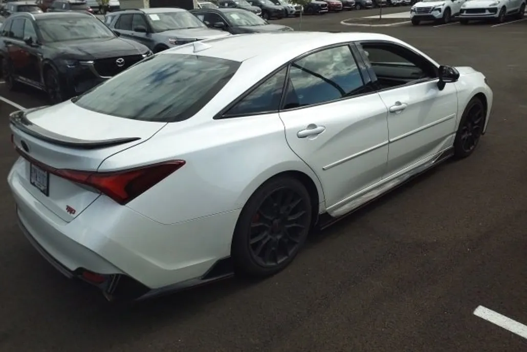 2020 Toyota Avalon TRD photo 1
