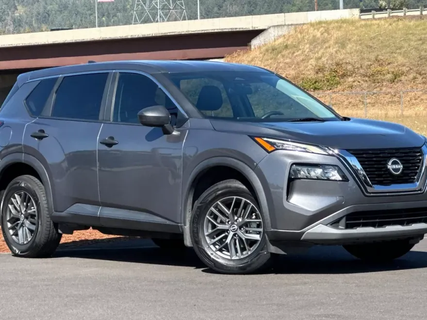 2023 Nissan Rogue S photo 1