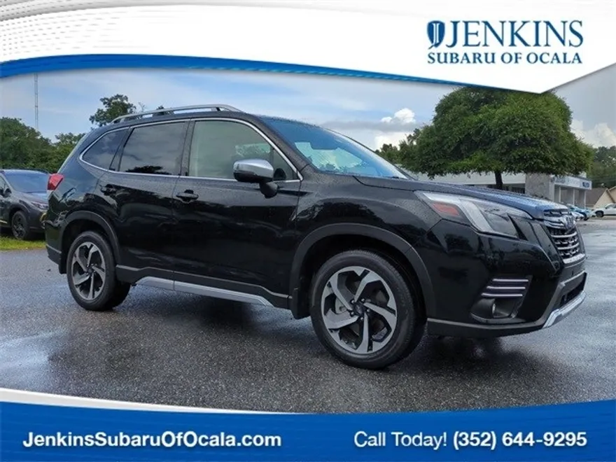 2022 Subaru Forester Touring photo 1