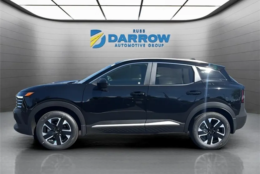 2025 Nissan Kicks SV photo 1
