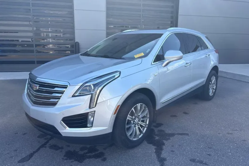 2018 Cadillac XT5 Luxury photo 1