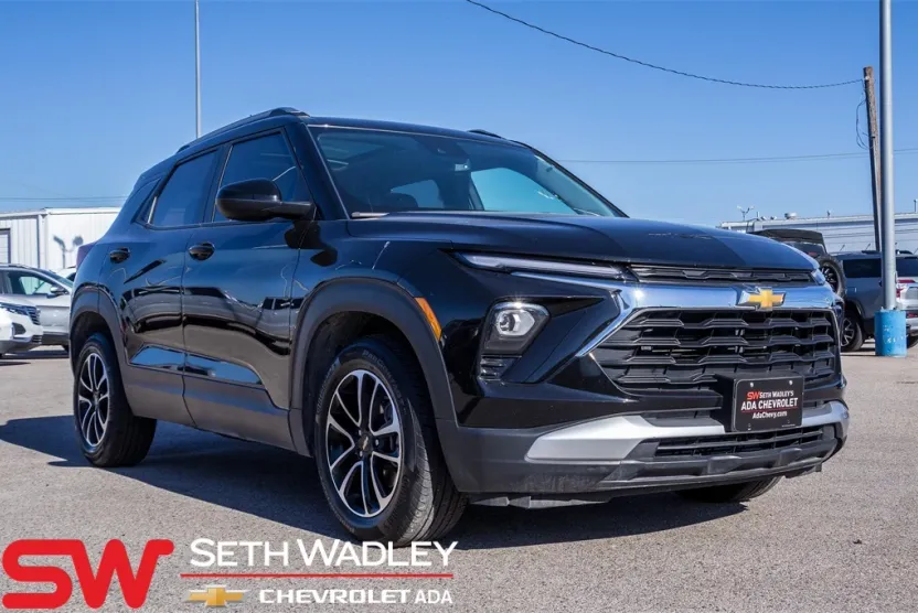 2025 Chevrolet Trailblazer LT photo 1