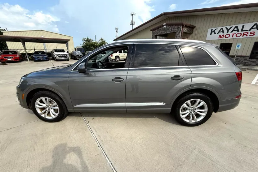 2018 Audi Q7 3.0 Premium Plus photo 1