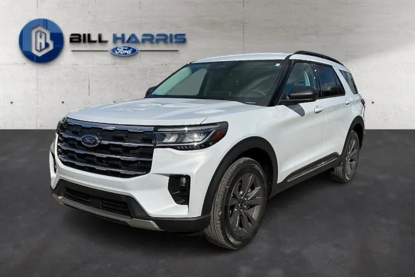 2025 Ford Explorer photo 1