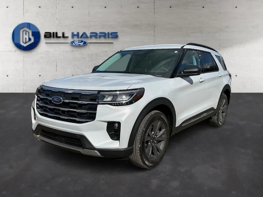 2025 Ford Explorer photo 1