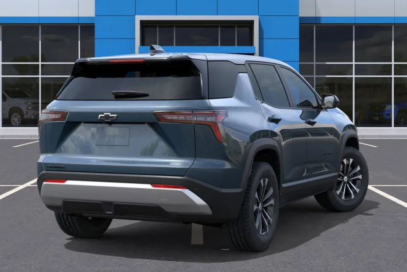 2026 Chevrolet Equinox LT photo 1