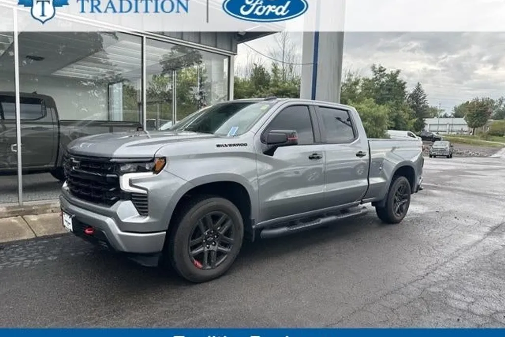 2023 Chevrolet Silverado 1500 RST photo 1