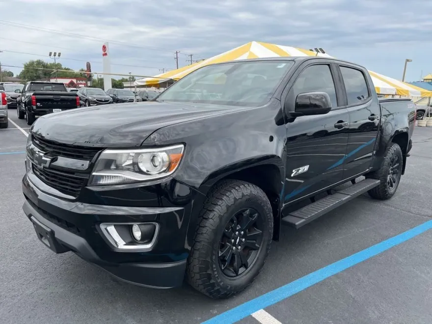 2017 Chevrolet Colorado Z71 photo 1