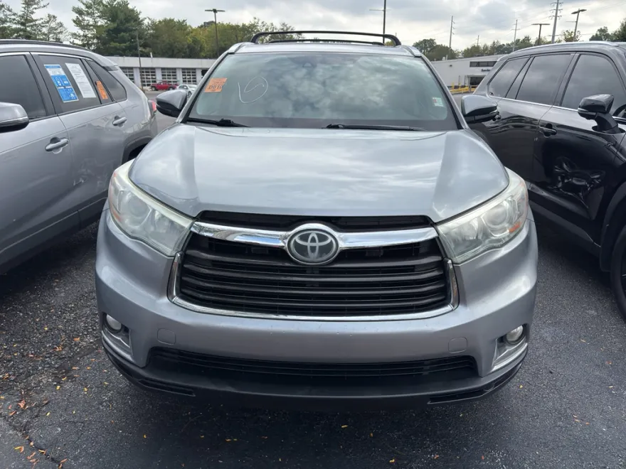 2015 Toyota Highlander Limited Platinum photo 1
