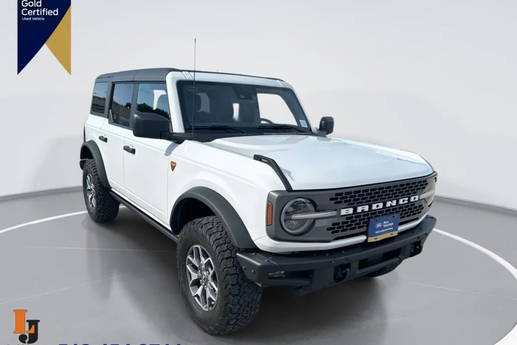2022 Ford Bronco Badlands photo 1