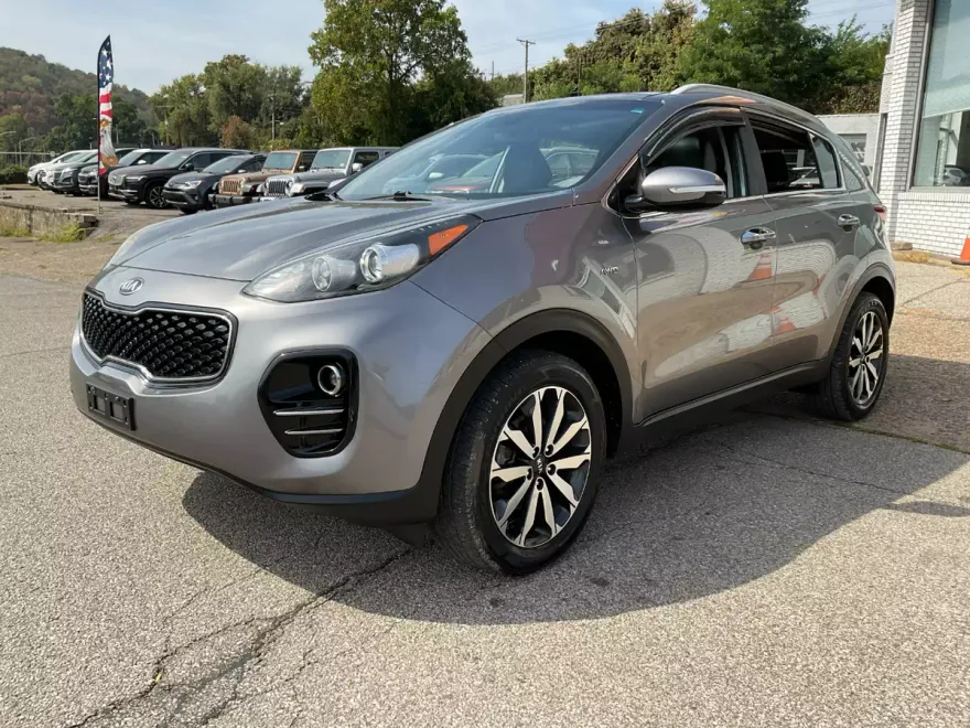 2017 Kia Sportage EX photo 1