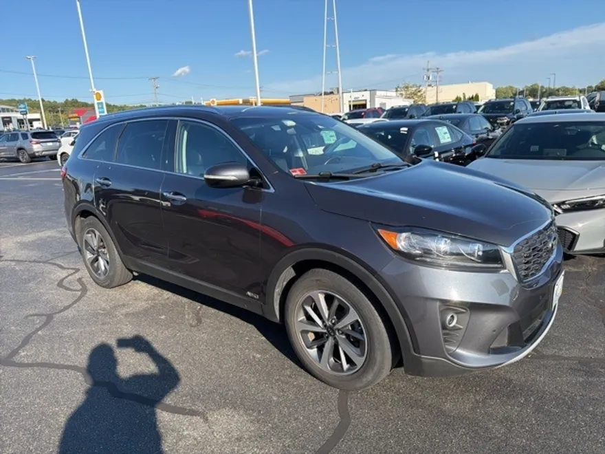 2019 Kia Sorento EX photo 1