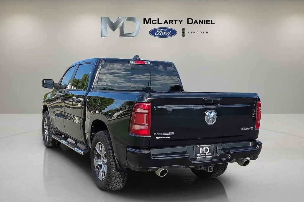 2023 Ram 1500 Laramie photo 1